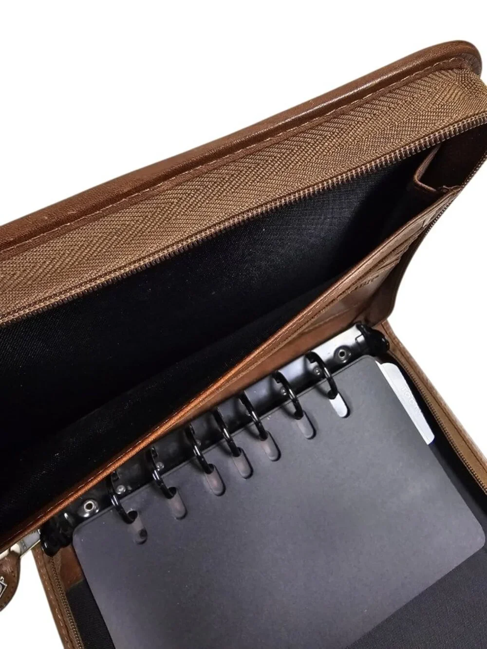 Day-Timer distressed leather zippered planner cover